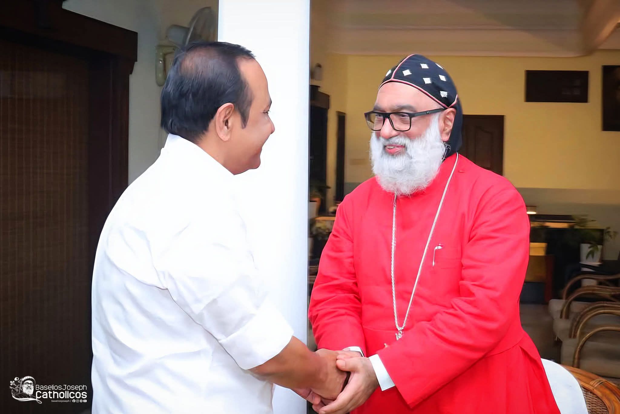 നിയുക്ത മുഖ്യമന്ത്രി വി.ഡി. സതീശന് ആശംസകളുമായി ശ്രേഷ്ഠ ബസേലിയോസ് ജോസഫ് കാതോലിക്ക ബാവ