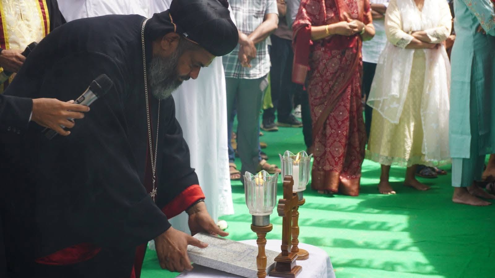 മാറത്തഹള്ളി സെന്റ് ജോർജ് പള്ളി  പുനർനിർമാണത്തിന് അടിസ്ഥാനശില സ്ഥാപിച്ചു