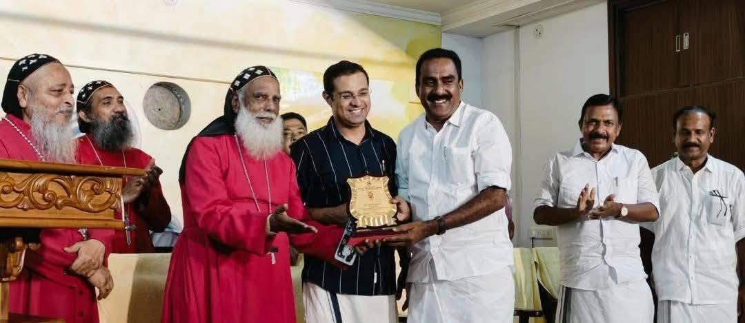 അങ്കമാലി പീസ് മിഷന്റെ നേതൃത്വത്തിൽ മന്ത്രിക്കും എം.എൽ.എമാർക്കും സ്വീകരണം
