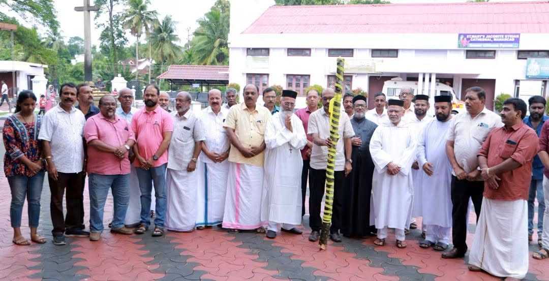 എട്ടുനോമ്പ് പെരുന്നാളിന് മണർകാട് കത്തീഡ്രൽ ഒരുങ്ങുന്നു; പന്തലുകളുടെ കാൽനാട്ട് കർമ്മം ഭക്തിനിർഭരമായി