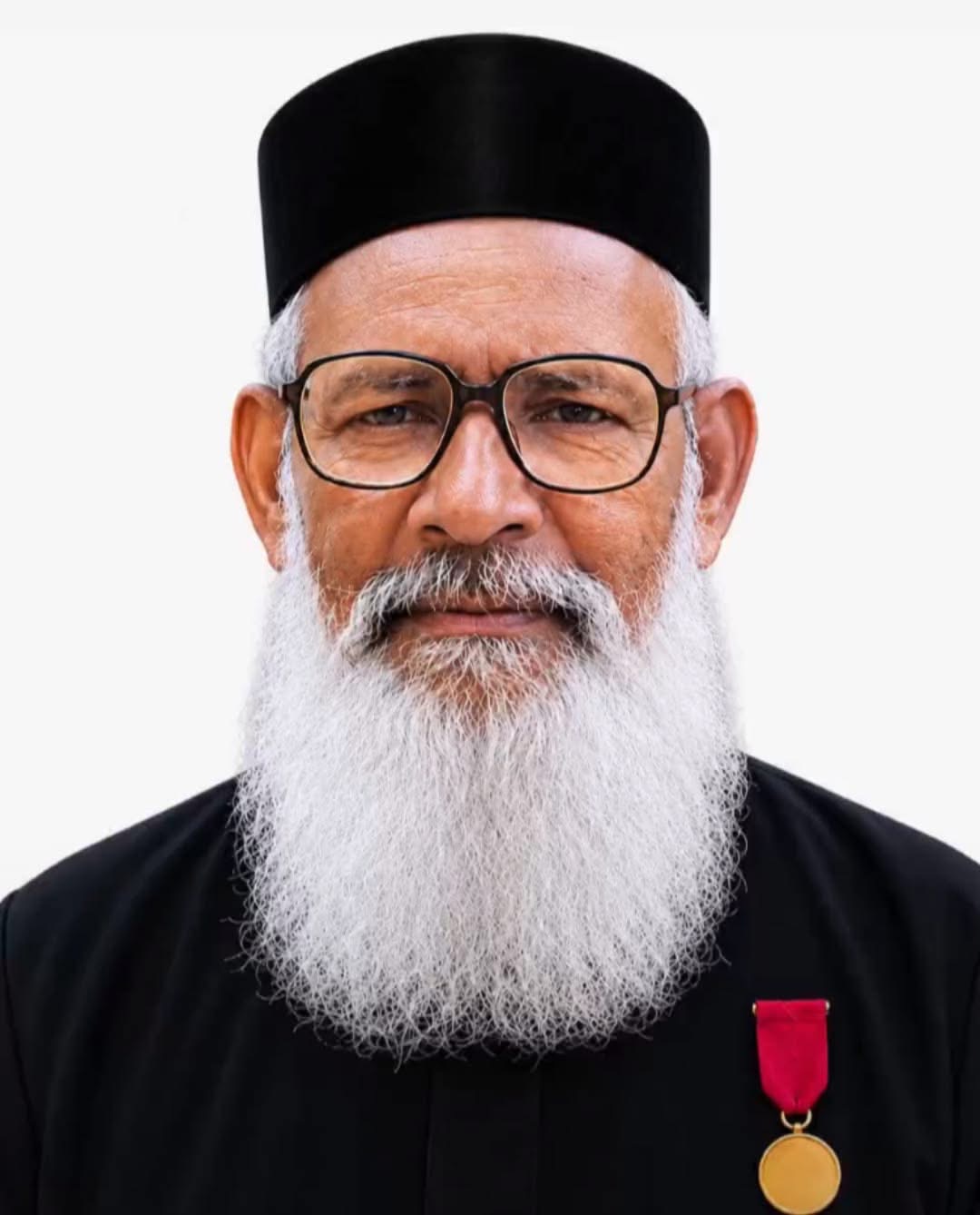 ചെന്നിത്തലയച്ചൻ — ഓർമ്മയിൽ തെളിയുന്ന ഒരു ആചാര്യജീവിതം : ഒരു കാലഘട്ടത്തിന്റെ ആചാര്യസാക്ഷ്യം