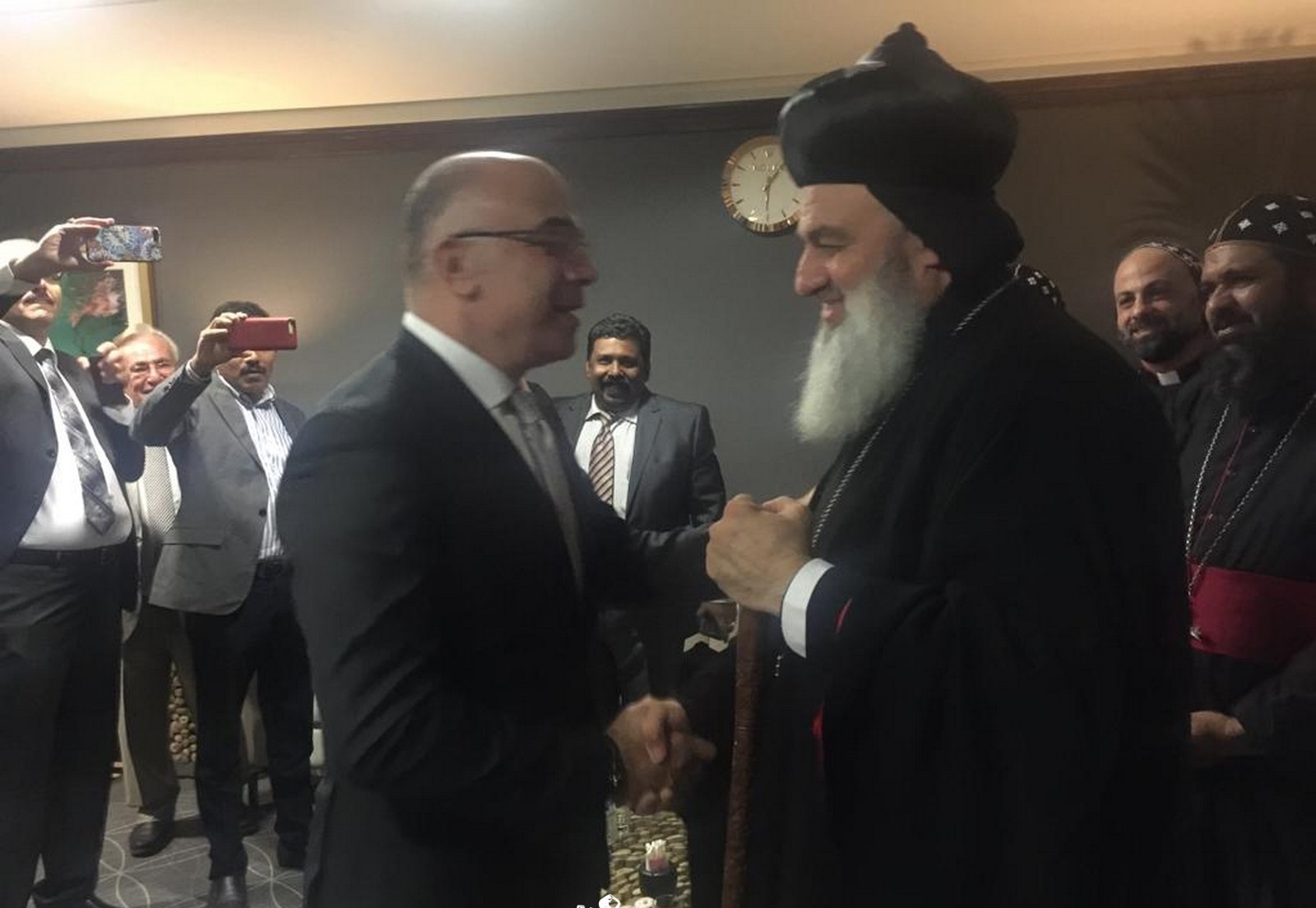 Lebanese Ambassador Receives His Holiness at Dubai Airport