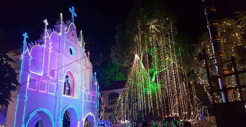 പരിശുദ്ധനായ പരുമല തിരുമേനിയുടെ  ഓർമ്മപ്പെരുനാളിന് പരുമല പാത്രിയർക്കാ സെന്റർ പൊൻപ്രഭയിൽ.