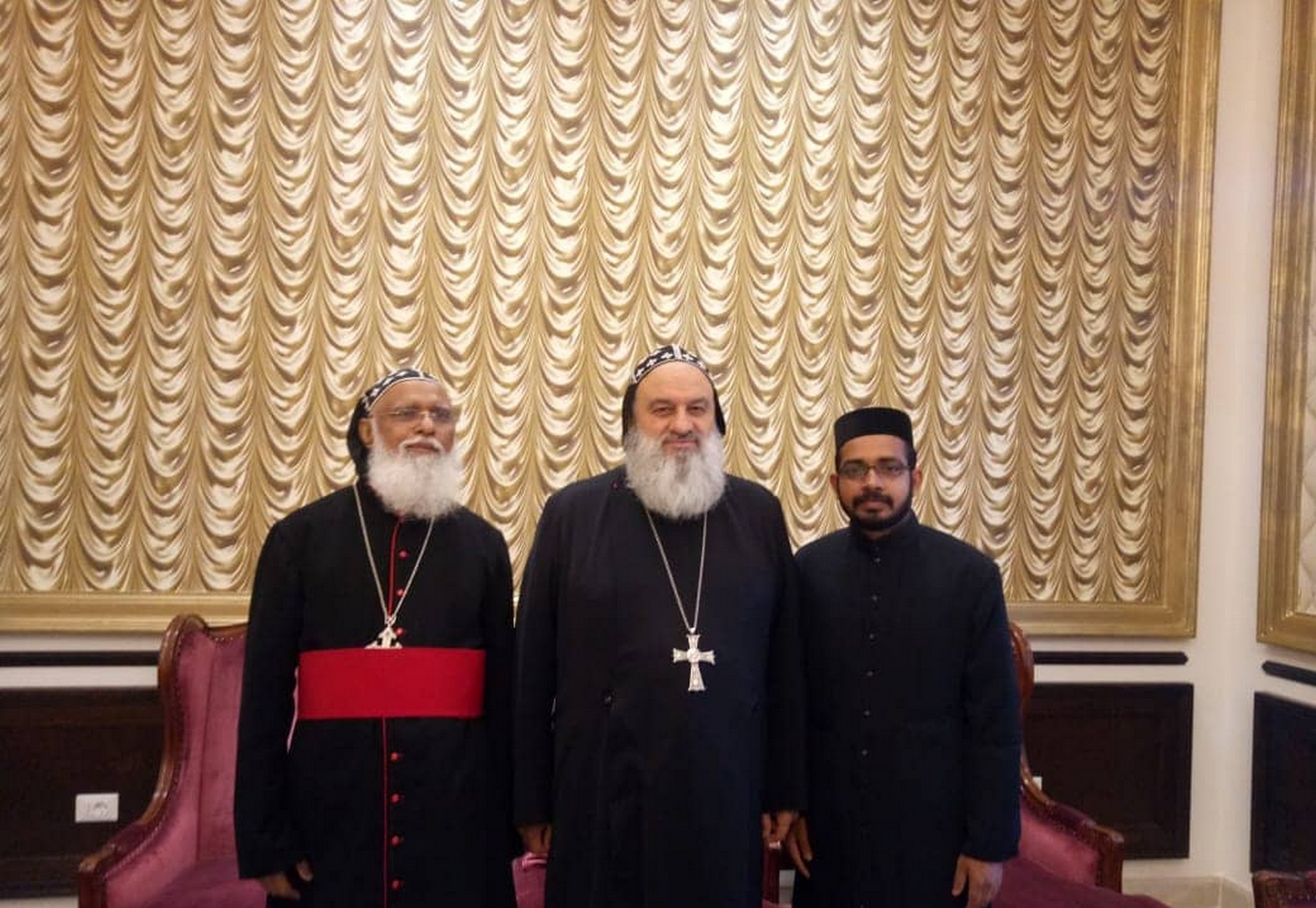 His Emincence Mor Dionysius Geevarghese visited His Holiness at the Patriarchal Residence in Atchaneh.